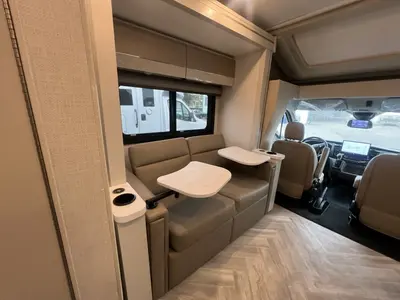 2027 Thor Motor Coach Gemini photo 10