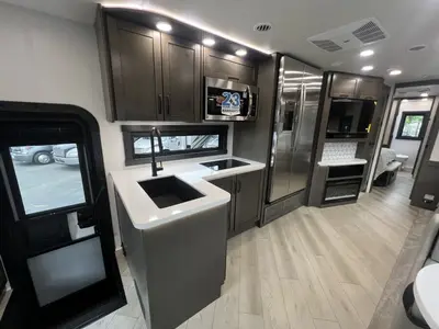 2027 Jayco Seneca photo 6