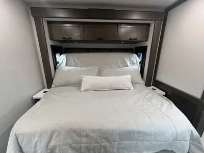 2027 Jayco Seneca photo 18
