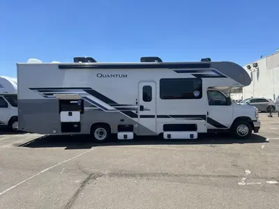 2027 Thor Motor Coach Quantum photo 24