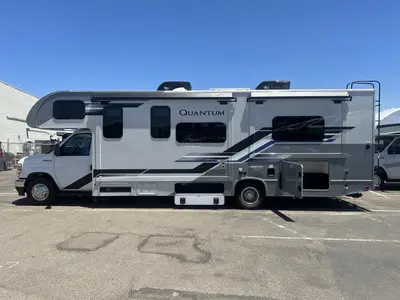 2027 Thor Motor Coach Quantum photo 22