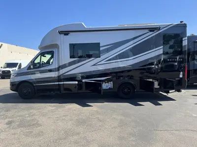2027 Tiffin Motorhomes Wayfarer photo 19