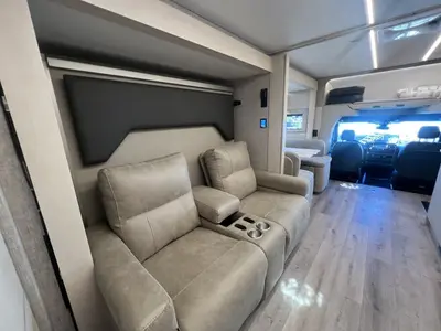 2027 Tiffin Motorhomes Wayfarer photo 10