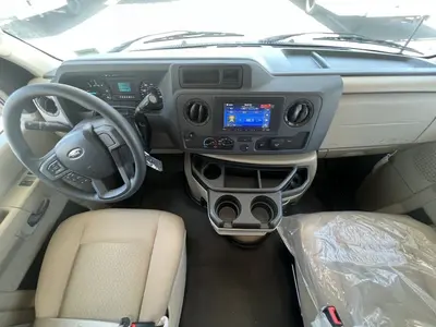 2027 Thor Motor Coach Chateau photo 2