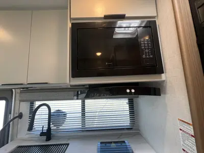 2027 Thor Motor Coach Chateau photo 10