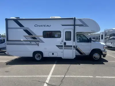 2027 Thor Motor Coach Chateau photo 21