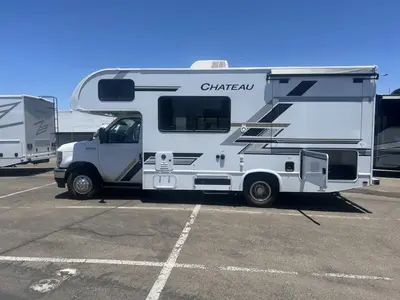 2027 Thor Motor Coach Chateau photo 20