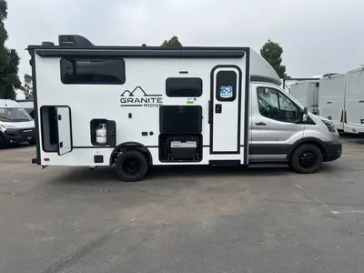 2027 Jayco Granite Ridge photo 18