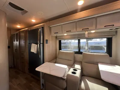 2027 Thor Motor Coach Magnitude photo 13