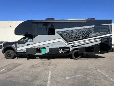 2027 Thor Motor Coach Magnitude photo 20