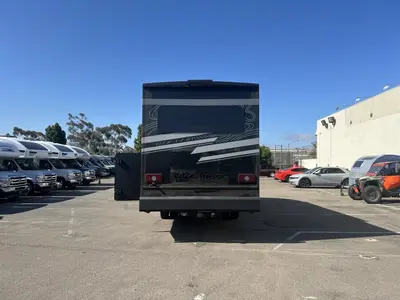 2027 Thor Motor Coach Magnitude photo 23