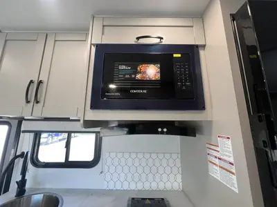 2027 Entegra Coach Odyssey SE photo 10