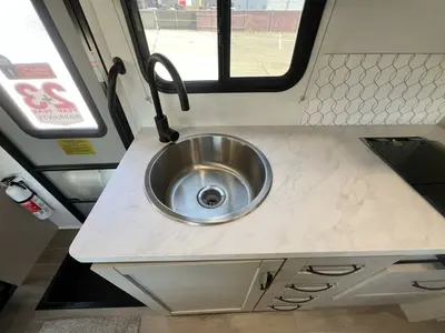 2027 Entegra Coach Odyssey SE photo 8