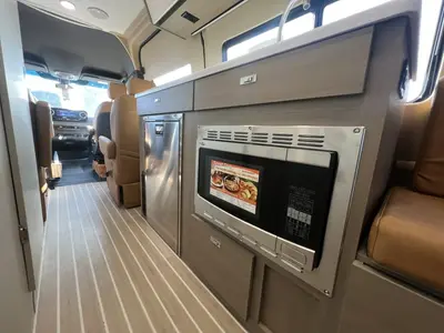 2027 Entegra Coach Insignia photo 8