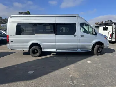 2027 Entegra Coach Insignia photo 19