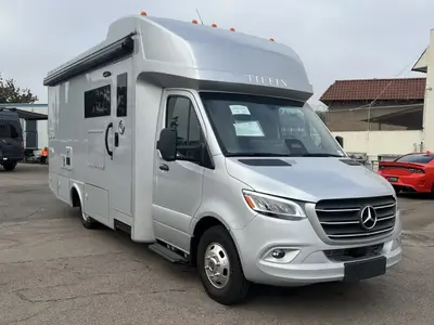 2027 Tiffin Motorhomes Wayfarer exterior