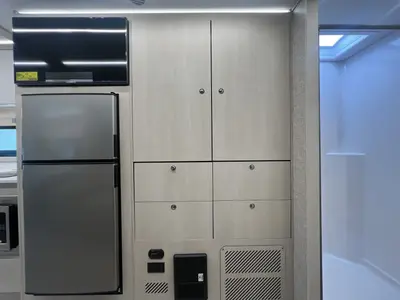 2027 Tiffin Motorhomes Wayfarer photo 9