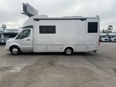 2027 Tiffin Motorhomes Wayfarer photo 17