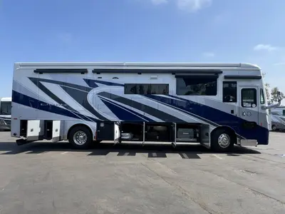 2027 Tiffin Motorhomes Allegro BUS photo 24