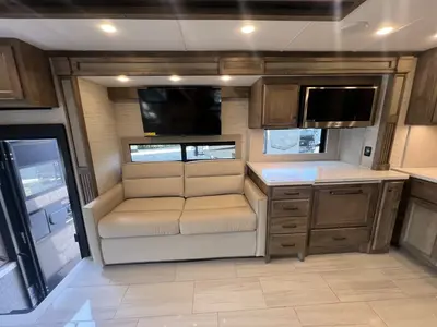2027 Tiffin Motorhomes Allegro BAY photo 7