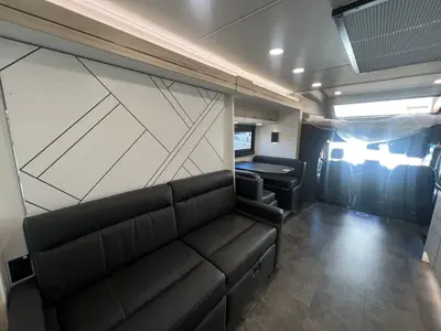 2027 Jayco Melbourne Prestige photo 12