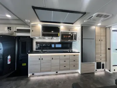 2027 Jayco Melbourne Prestige photo 6