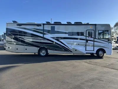 2027 Fleetwood Bounder photo 25