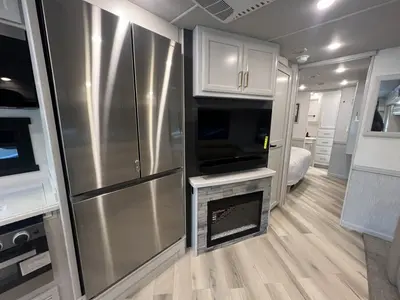 2027 Fleetwood Bounder photo 12