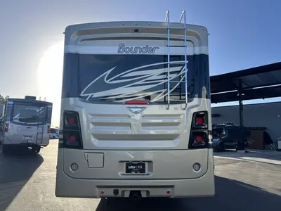 2027 Fleetwood Bounder photo 27