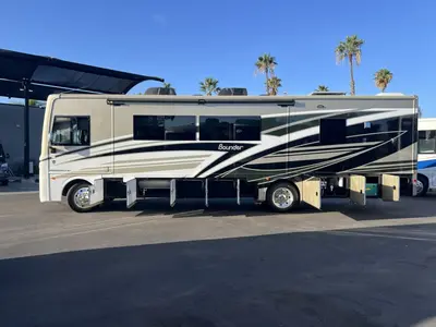 2027 Fleetwood Bounder photo 24