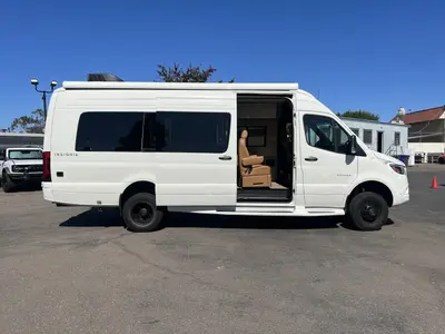 2027 Entegra Coach Insignia photo 20