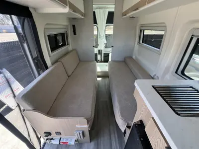 2027 Thor Motor Coach Talavera photo 5