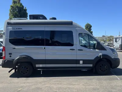 2027 Thor Motor Coach Talavera photo 18