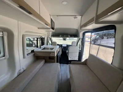 2027 Thor Motor Coach Talavera photo 4