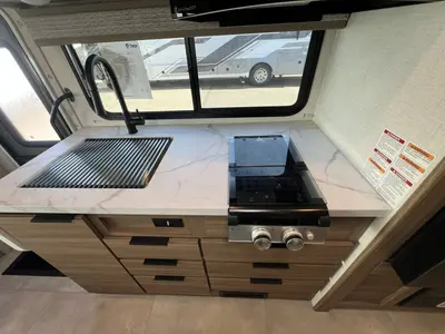 2027 Thor Motor Coach Chateau photo 10