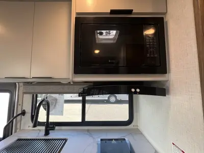 2027 Thor Motor Coach Chateau photo 11