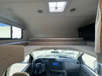 2027 Thor Motor Coach Chateau photo 4