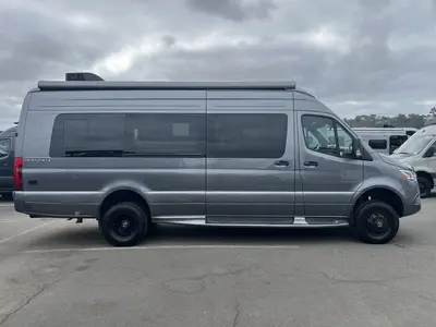 2027 Entegra Coach Insignia photo 21