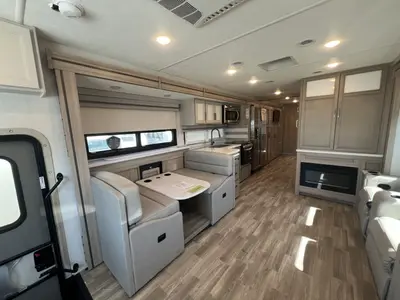 2027 Thor Motor Coach Windsport photo 5