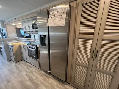 2027 Thor Motor Coach Windsport photo 11