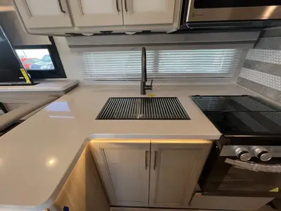 2027 Thor Motor Coach Windsport photo 8