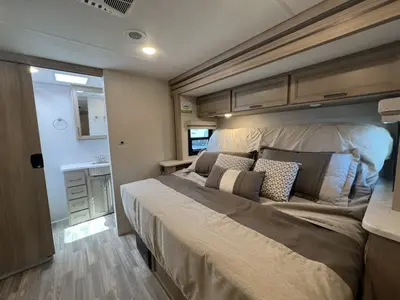 2027 Thor Motor Coach Windsport photo 16