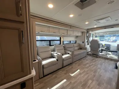 2027 Thor Motor Coach Windsport photo 12