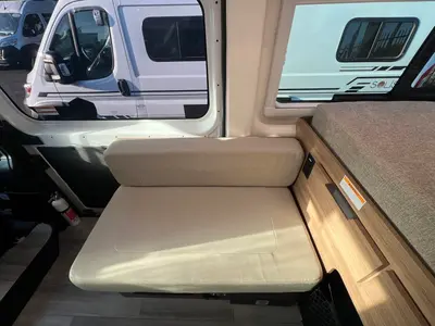 2027 Thor Motor Coach Scope photo 14