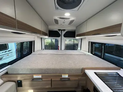 2027 Thor Motor Coach Scope photo 17
