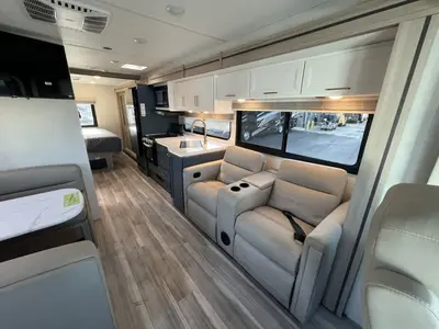 2027 Thor Motor Coach A.C.E. photo 5