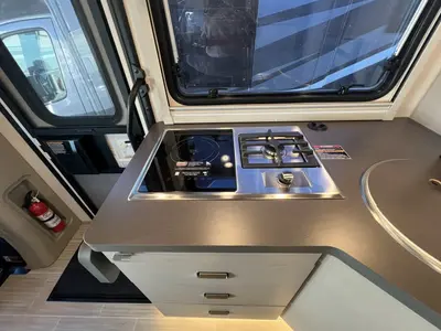 2027 Winnebago View photo 8