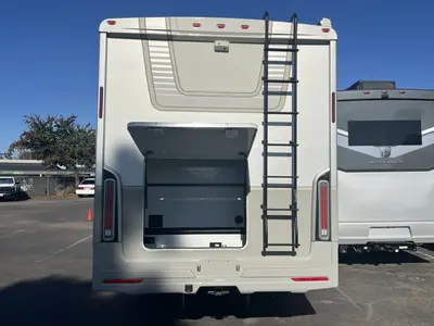 2027 Winnebago View photo 24