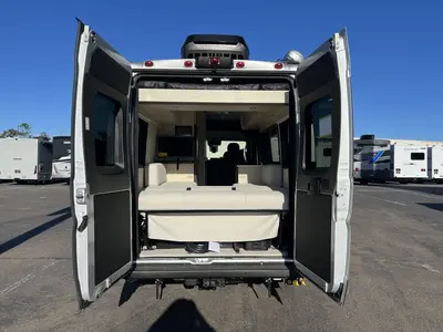 2027 Pleasure Way Lexor photo 2