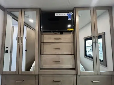 2027 Entegra Coach Vision XL photo 16